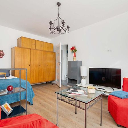 Colorful Studio Near The Spodek Arena In Katowice By Noclegi Renters Екстериор снимка