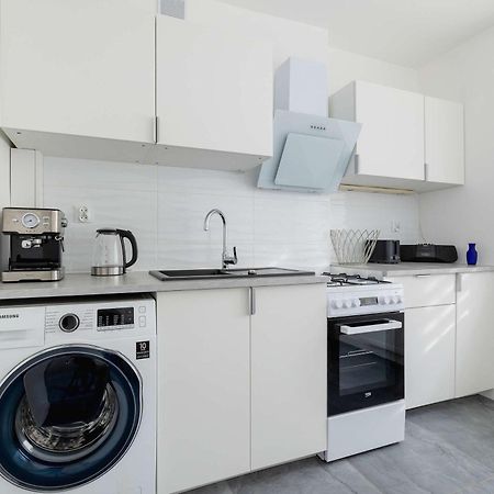 Colorful Studio Near The Spodek Arena In Katowice By Noclegi Renters Екстериор снимка